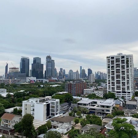 Nantiruj Tower - นันทิรุจ ทาวเวอร์ เซอร์วิสอพาร์ทเม้นท์ สุขุมวิท ซอย 8 Apartment Банкок Екстериор снимка