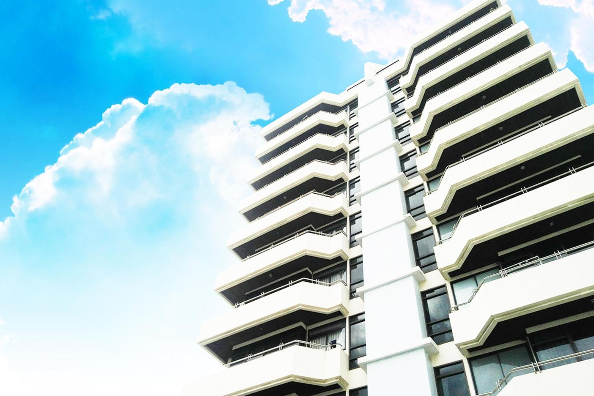 Nantiruj Tower - นันทิรุจ ทาวเวอร์ เซอร์วิสอพาร์ทเม้นท์ สุขุมวิท ซอย 8 Apartment Банкок Екстериор снимка